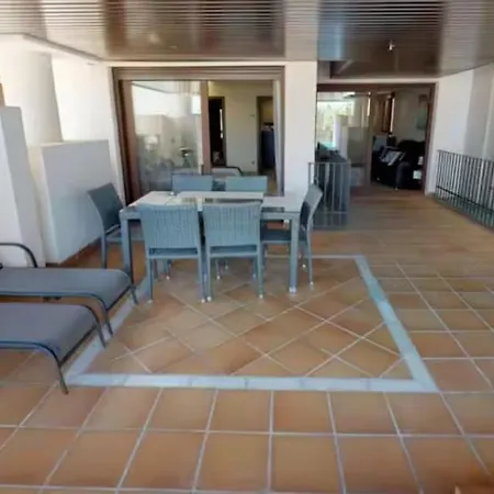 Departamento En Complejo Residencial Bahía Del Plata, Estepona, España