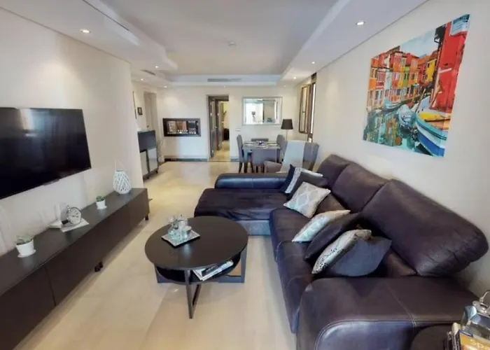 Lägenhet Departamento En Complejo Residencial Bahia Del Plata, Estepona, Espana