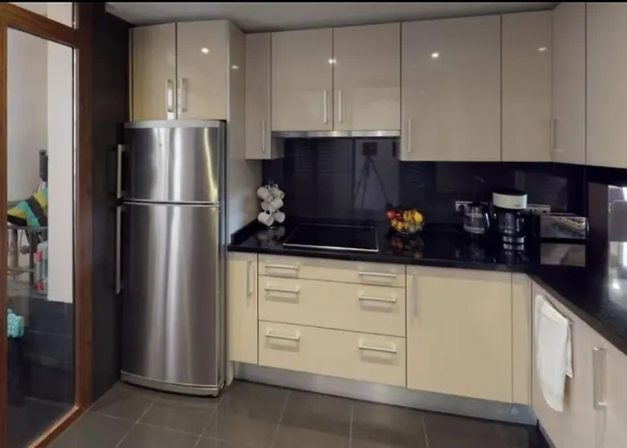 Departamento En Complejo Residencial Bahia Del Plata, Estepona, Espana Estepona