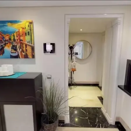 Апартаменты Departamento En Complejo Residencial Bahia Del Plata, Estepona, Espana Эстепона