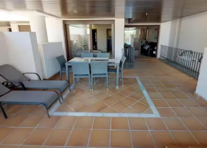 Departamento En Complejo Residencial Bahia Del Plata, Estepona, Espana