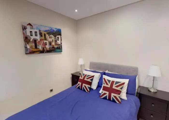 Departamento En Complejo Residencial Bahia Del Plata, Estepona, Espana شقة *